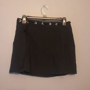 V-Generation Black Mini Skirt with grommets
